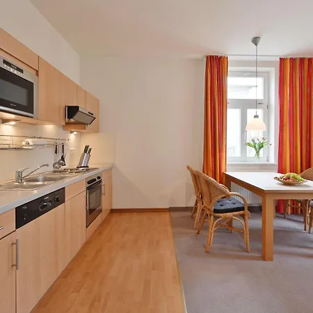 Daire Ferienwohnung-5-in-sellin-auf-ruegen-villa-celia-6-pers-wlan-und-sauna-200-m-vom-strand-entfernt